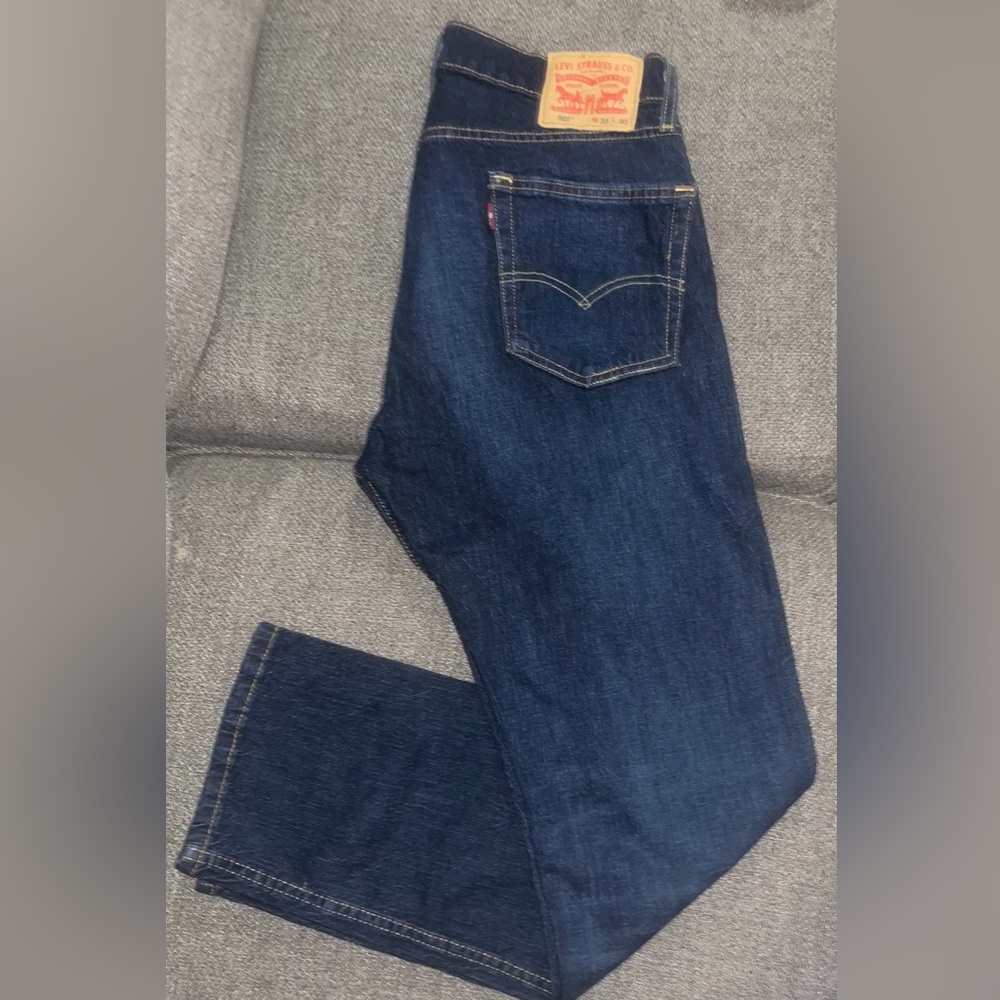 Levi’s men’s 505 regular fit!